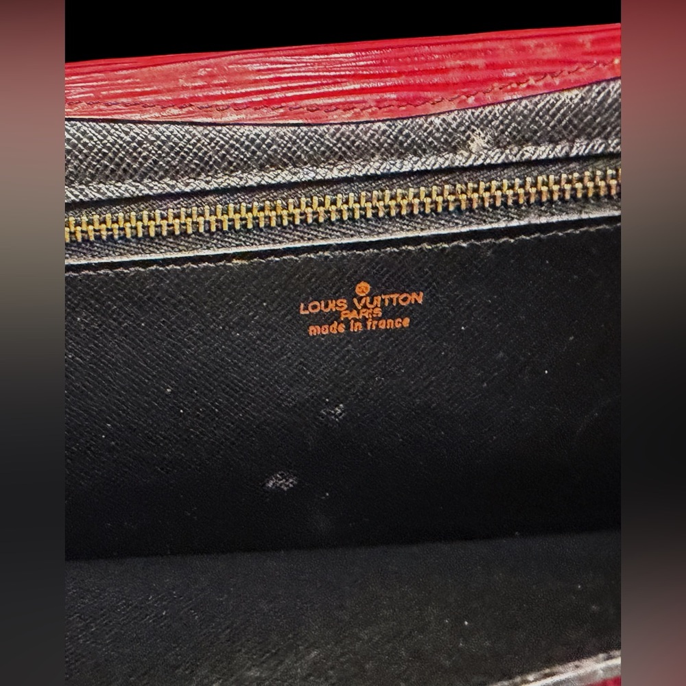 Louis Vuitton Red ART DECO Epi Leather Clutch with Gold Chain SO PRETTY ❤️ - Picture 12 of 14